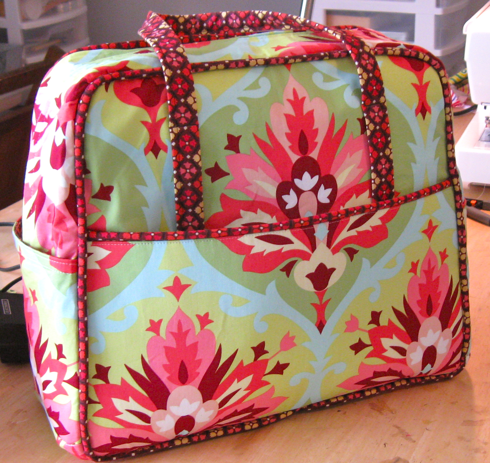 Amy Butler Sewing Pattern, Weekender Travel Bag